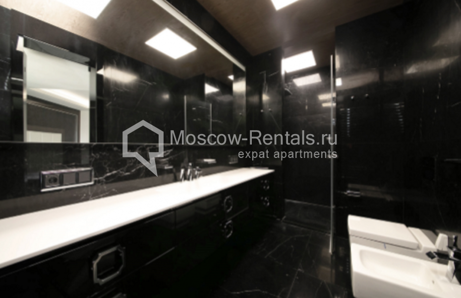 Photo #14 5-room (4 BR) apartment for <a href="http://moscow-rentals.ru/en/articles/long-term-rent" target="_blank">a long-term</a> rent
 in Russia, Moscow, Lomonosovskyi prosp, 25к3