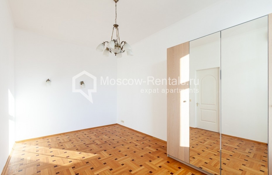Photo #6 6-room (5 BR) apartment for <a href="http://moscow-rentals.ru/en/articles/long-term-rent" target="_blank">a long-term</a> rent
 in Russia, Moscow, Myasnitskaya str, 24