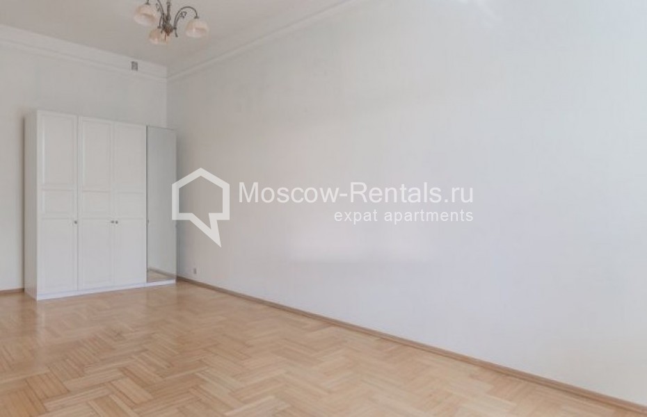 Photo #15 4-room (3 BR) apartment for <a href="http://moscow-rentals.ru/en/articles/long-term-rent" target="_blank">a long-term</a> rent
 in Russia, Moscow, Sretensky blv, 6/1С2
