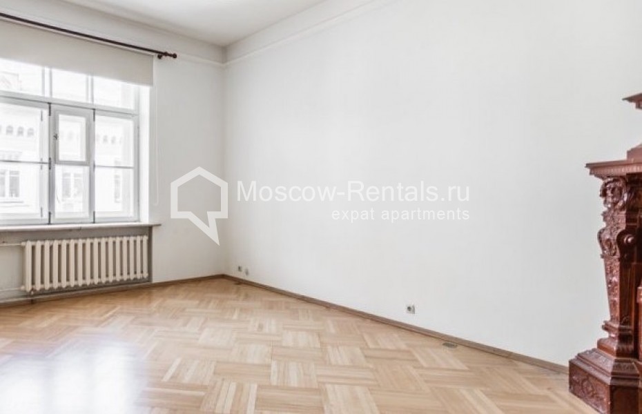 Photo #10 4-room (3 BR) apartment for <a href="http://moscow-rentals.ru/en/articles/long-term-rent" target="_blank">a long-term</a> rent
 in Russia, Moscow, Sretensky blv, 6/1С2