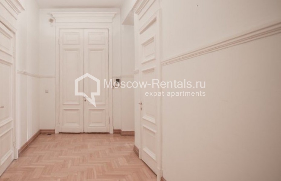 Photo #4 4-room (3 BR) apartment for <a href="http://moscow-rentals.ru/en/articles/long-term-rent" target="_blank">a long-term</a> rent
 in Russia, Moscow, Sretensky blv, 6/1С2