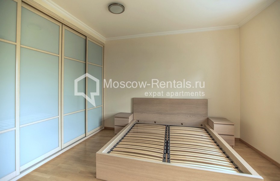 Photo #11 4-room (3 BR) apartment for <a href="http://moscow-rentals.ru/en/articles/long-term-rent" target="_blank">a long-term</a> rent
 in Russia, Moscow, Bolshoi Golovin lane, 2