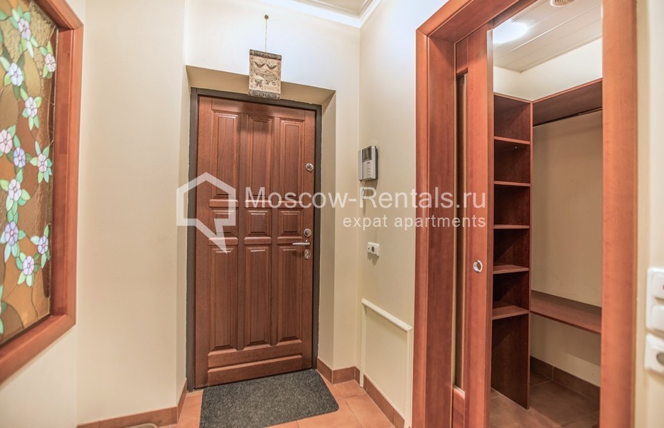 Photo #18 4-room (3 BR) apartment for <a href="http://moscow-rentals.ru/en/articles/long-term-rent" target="_blank">a long-term</a> rent
 in Russia, Moscow, Bolshoi Golovin lane, 2