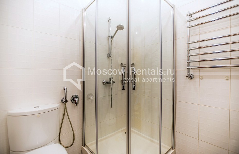 Photo #22 4-room (3 BR) apartment for <a href="http://moscow-rentals.ru/en/articles/long-term-rent" target="_blank">a long-term</a> rent
 in Russia, Moscow, Bolshoi Golovin lane, 2