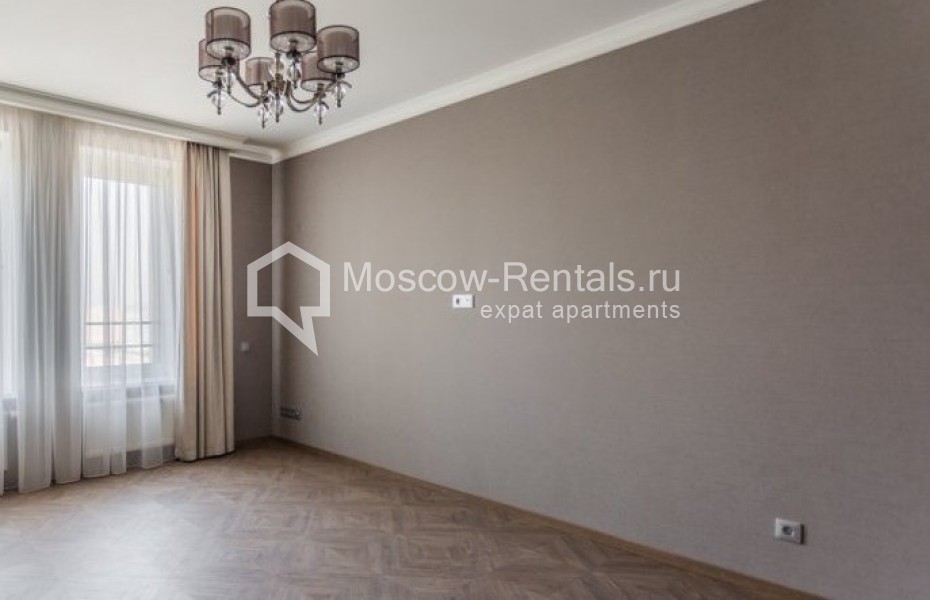 Photo #11 4-room (3 BR) apartment for <a href="http://moscow-rentals.ru/en/articles/long-term-rent" target="_blank">a long-term</a> rent
 in Russia, Moscow, Akademika Pilugina str, 95 B