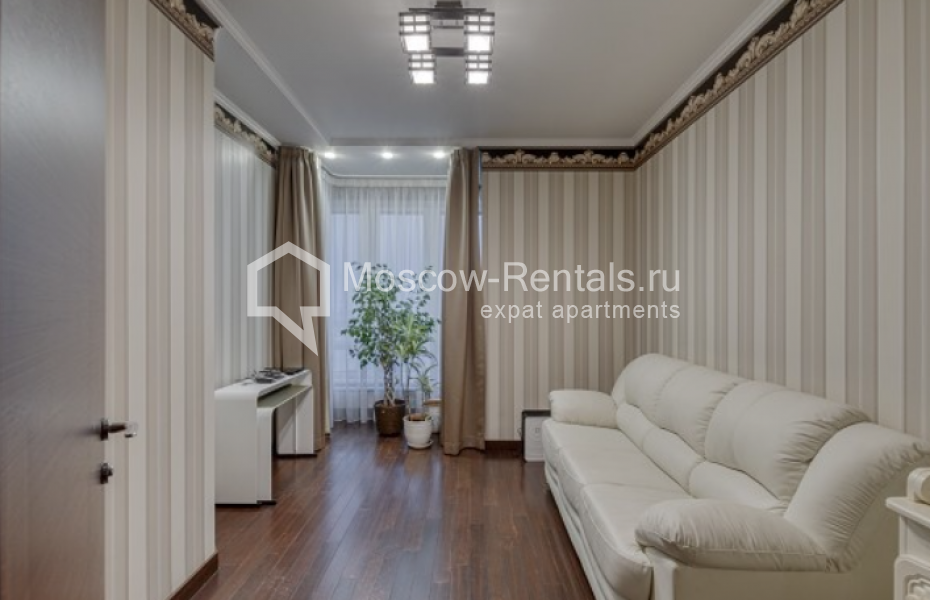 Photo #12 4-room (3 BR) apartment for <a href="http://moscow-rentals.ru/en/articles/long-term-rent" target="_blank">a long-term</a> rent
 in Russia, Moscow, Mosfilmovskaya str, 70к3