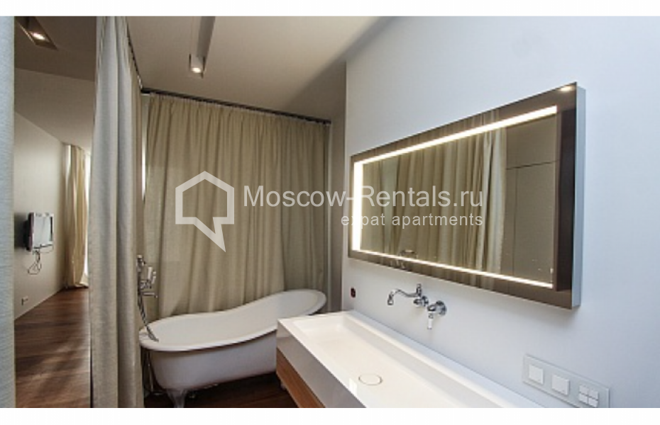 Photo #17 4-room (3 BR) apartment for <a href="http://moscow-rentals.ru/en/articles/long-term-rent" target="_blank">a long-term</a> rent
 in Russia, Moscow, Vernadskogo prosp, 94к5