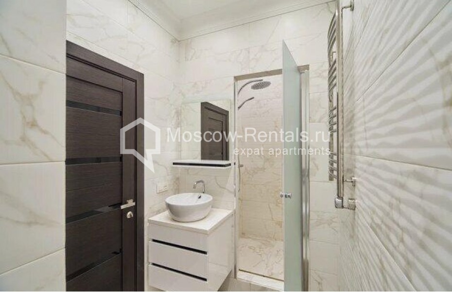 Photo #14 5-room (4 BR) apartment for <a href="http://moscow-rentals.ru/en/articles/long-term-rent" target="_blank">a long-term</a> rent
 in Russia, Moscow, Stoletova str, 19