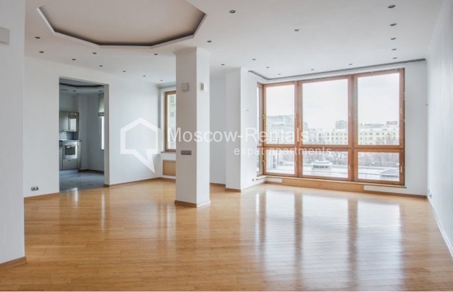 Photo #1 4-room (3 BR) apartment for <a href="http://moscow-rentals.ru/en/articles/long-term-rent" target="_blank">a long-term</a> rent
 in Russia, Moscow, Strastnoi blv., 10к1