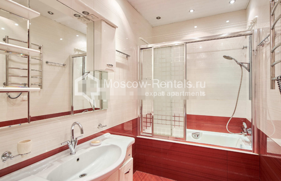 Photo #10 3-room (2 BR) apartment for <a href="http://moscow-rentals.ru/en/articles/long-term-rent" target="_blank">a long-term</a> rent
 in Russia, Moscow, Raevskogo str, 3