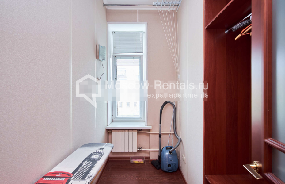 Photo #11 3-room (2 BR) apartment for <a href="http://moscow-rentals.ru/en/articles/long-term-rent" target="_blank">a long-term</a> rent
 in Russia, Moscow, Raevskogo str, 3