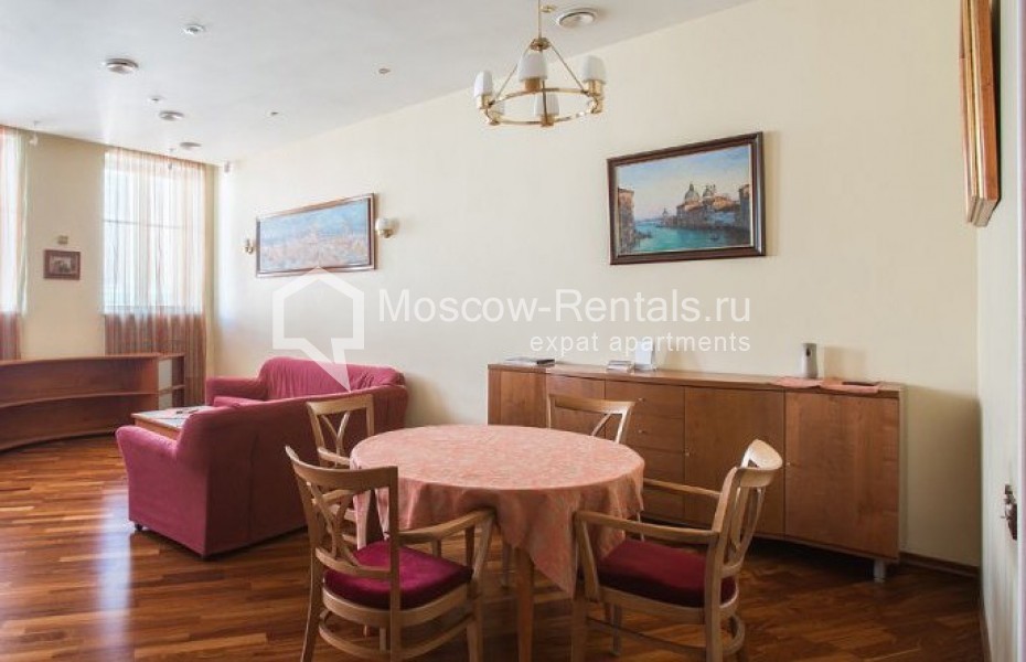 Photo #3 3-room (2 BR) apartment for <a href="http://moscow-rentals.ru/en/articles/long-term-rent" target="_blank">a long-term</a> rent
 in Russia, Moscow, Tverskaya str, 27С1