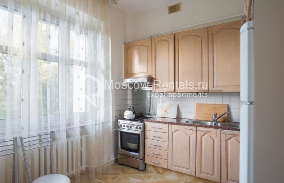 Photo #4 3-room (2 BR) apartment for <a href="http://moscow-rentals.ru/en/articles/long-term-rent" target="_blank">a long-term</a> rent
 in Russia, Moscow, Malaya Bronnaya str, 13