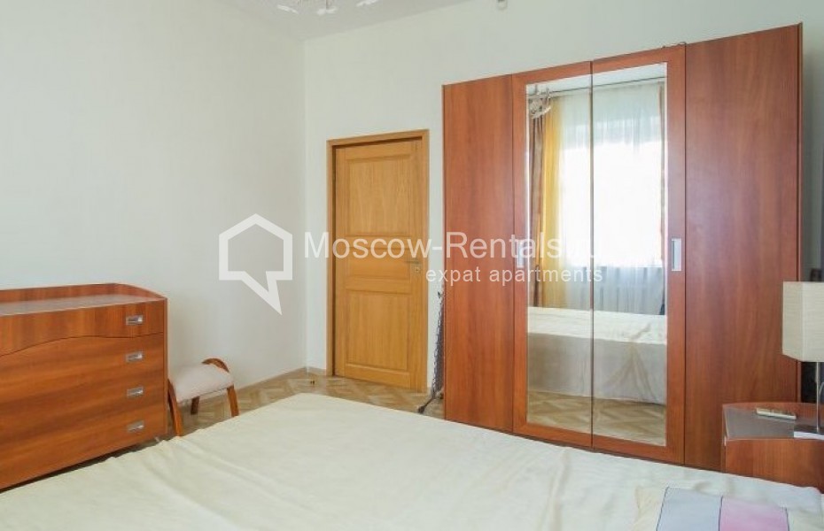 Photo #7 3-room (2 BR) apartment for <a href="http://moscow-rentals.ru/en/articles/long-term-rent" target="_blank">a long-term</a> rent
 in Russia, Moscow, Malaya Bronnaya str, 13