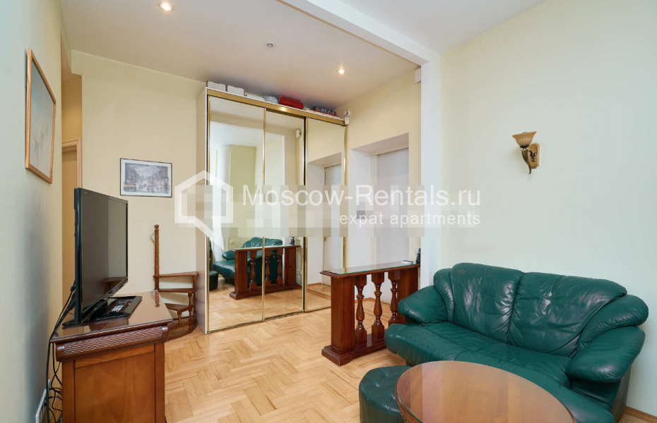 Photo #5 3-room (2 BR) apartment for <a href="http://moscow-rentals.ru/en/articles/long-term-rent" target="_blank">a long-term</a> rent
 in Russia, Moscow, Tverskaya str, 27С2