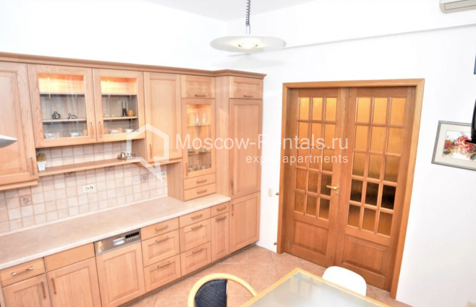 Photo #7 3-room (2 BR) apartment for <a href="http://moscow-rentals.ru/en/articles/long-term-rent" target="_blank">a long-term</a> rent
 in Russia, Moscow, Oruzheinyi lane, 25С1а