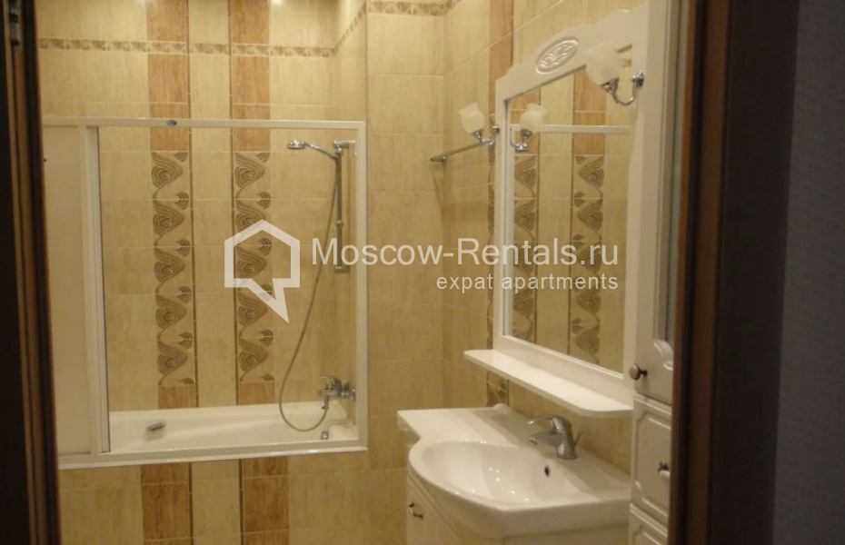 Photo #17 3-room (2 BR) apartment for <a href="http://moscow-rentals.ru/en/articles/long-term-rent" target="_blank">a long-term</a> rent
 in Russia, Moscow, prosp. Vernadskogo str, 105к4