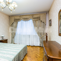 Photo #2 4-room (3 BR) apartment for <a href="http://moscow-rentals.ru/en/articles/long-term-rent" target="_blank">a long-term</a> rent
 in Russia, Moscow, Osennyi blv, 12К10
