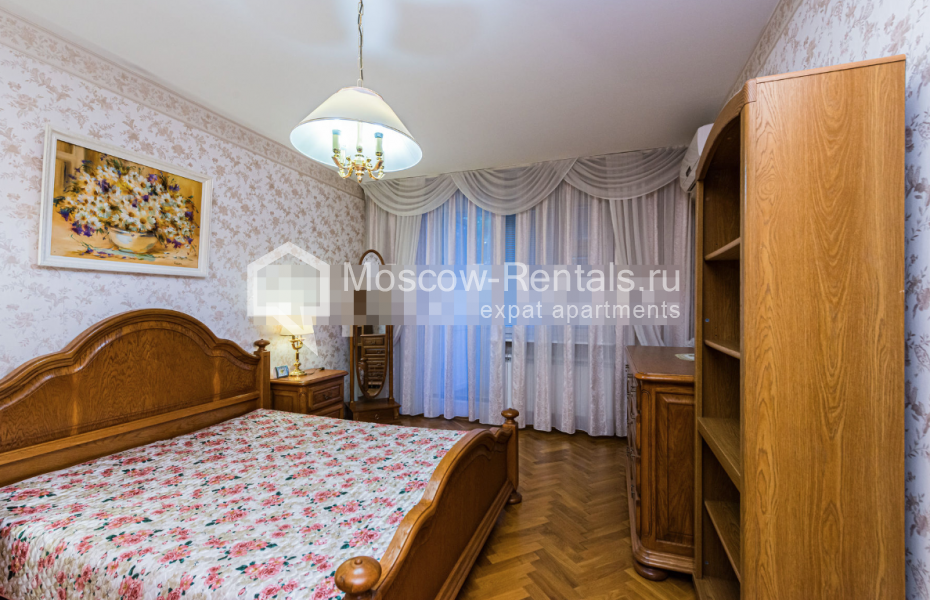 Photo #5 4-room (3 BR) apartment for <a href="http://moscow-rentals.ru/en/articles/long-term-rent" target="_blank">a long-term</a> rent
 in Russia, Moscow, Osennyi blv, 12К10