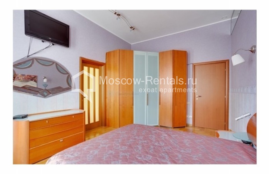 Photo #6 3-room (2 BR) apartment for <a href="http://moscow-rentals.ru/en/articles/long-term-rent" target="_blank">a long-term</a> rent
 in Russia, Moscow, Tverskaya str, 12С8