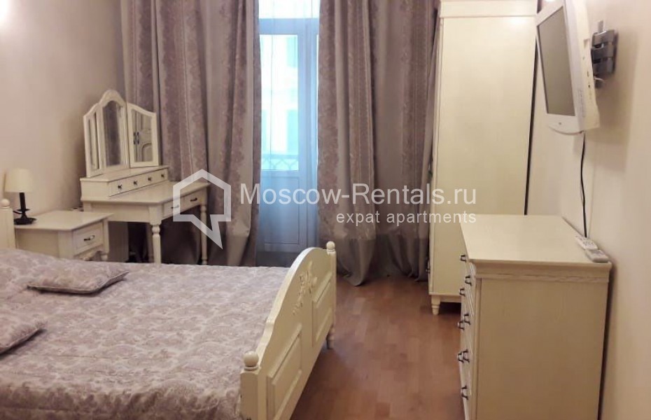 Photo #4 3-room (2 BR) apartment for <a href="http://moscow-rentals.ru/en/articles/long-term-rent" target="_blank">a long-term</a> rent
 in Russia, Moscow, Tverskaya str, 17