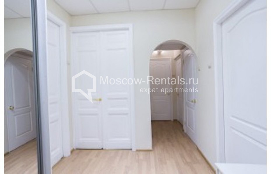 Photo #19 3-room (2 BR) apartment for <a href="http://moscow-rentals.ru/en/articles/long-term-rent" target="_blank">a long-term</a> rent
 in Russia, Moscow, 1st Neopalimovsky lane, 9/15