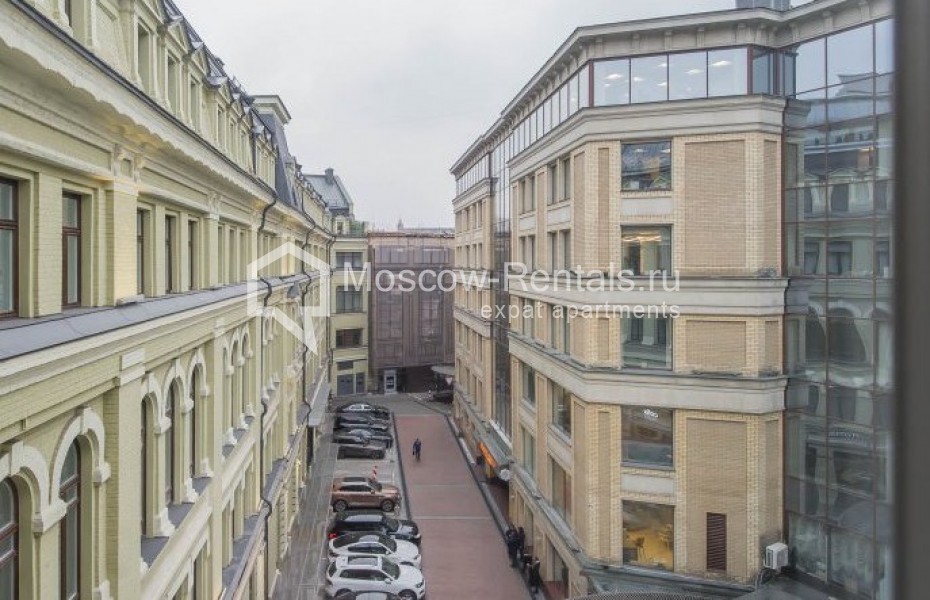 Photo #17 3-room (2 BR) apartment for <a href="http://moscow-rentals.ru/en/articles/long-term-rent" target="_blank">a long-term</a> rent
 in Russia, Moscow, Nikolskaya str, 10/2С2