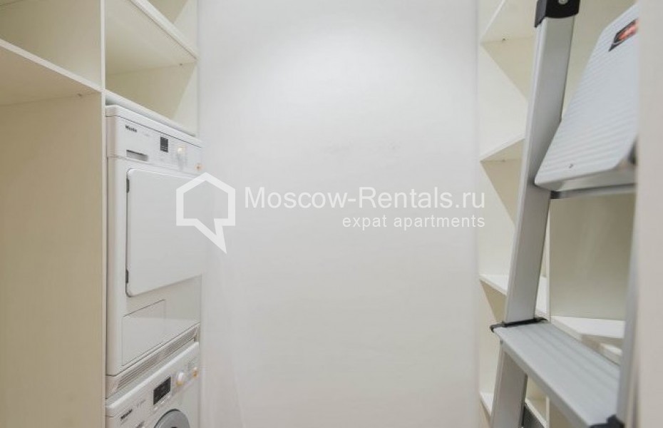 Photo #16 3-room (2 BR) apartment for <a href="http://moscow-rentals.ru/en/articles/long-term-rent" target="_blank">a long-term</a> rent
 in Russia, Moscow, Nikolskaya str, 10/2С2