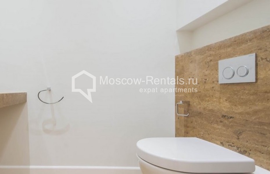 Photo #15 3-room (2 BR) apartment for <a href="http://moscow-rentals.ru/en/articles/long-term-rent" target="_blank">a long-term</a> rent
 in Russia, Moscow, Nikolskaya str, 10/2С2