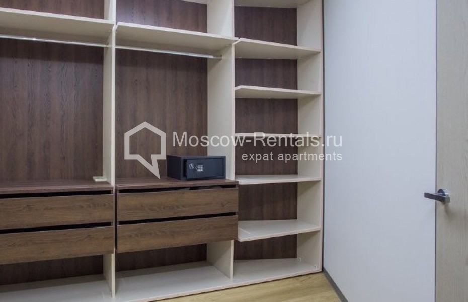Photo #9 3-room (2 BR) apartment for <a href="http://moscow-rentals.ru/en/articles/long-term-rent" target="_blank">a long-term</a> rent
 in Russia, Moscow, ул Новый Арбат, 32