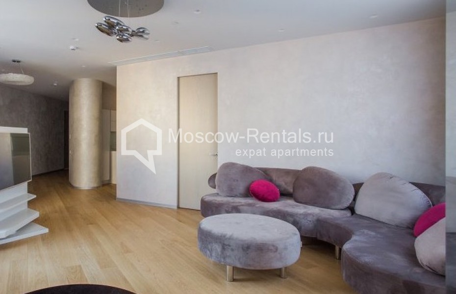 Photo #2 3-room (2 BR) apartment for <a href="http://moscow-rentals.ru/en/articles/long-term-rent" target="_blank">a long-term</a> rent
 in Russia, Moscow, ул Новый Арбат, 32