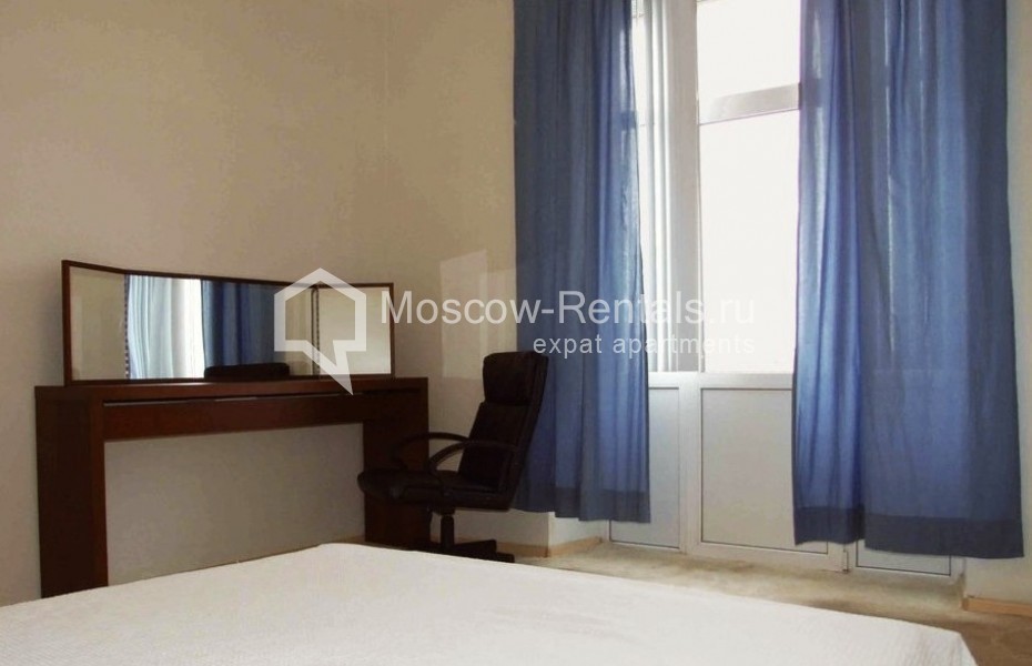 Photo #6 3-room (2 BR) apartment for <a href="http://moscow-rentals.ru/en/articles/long-term-rent" target="_blank">a long-term</a> rent
 in Russia, Moscow, New Arbat str, 31/12