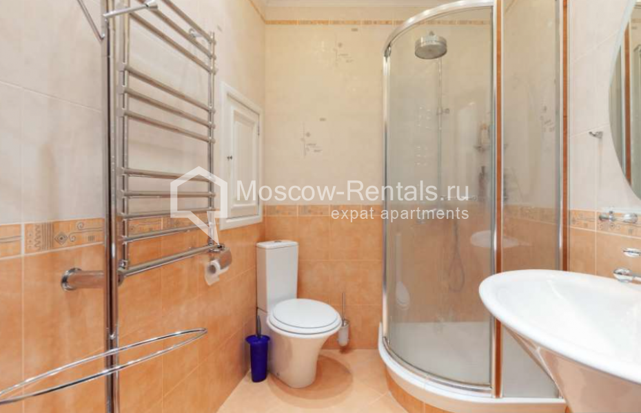 Photo #8 3-room (2 BR) apartment for <a href="http://moscow-rentals.ru/en/articles/long-term-rent" target="_blank">a long-term</a> rent
 in Russia, Moscow, Ak. Pilugina str, 24к1