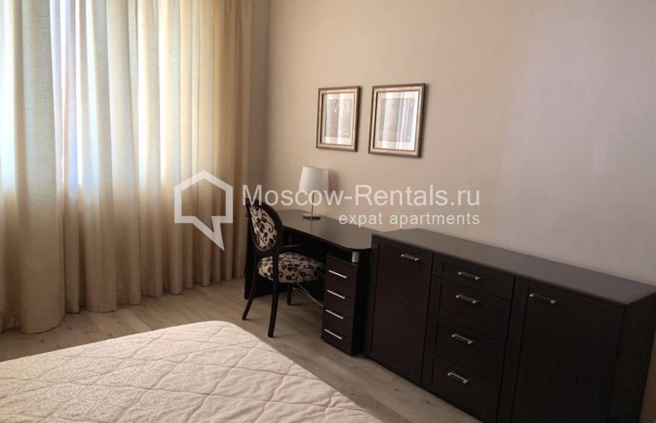 Photo #6 4-room (3 BR) apartment for <a href="http://moscow-rentals.ru/en/articles/long-term-rent" target="_blank">a long-term</a> rent
 in Russia, Moscow, Profsoyuznaya str, 41