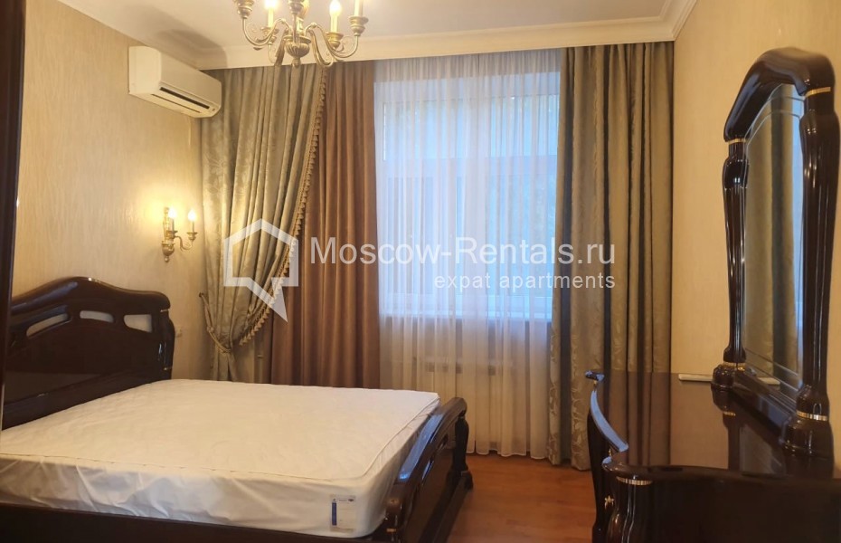 Photo #14 3-room (2 BR) apartment for <a href="http://moscow-rentals.ru/en/articles/long-term-rent" target="_blank">a long-term</a> rent
 in Russia, Moscow, A. Nevskogo str, 27