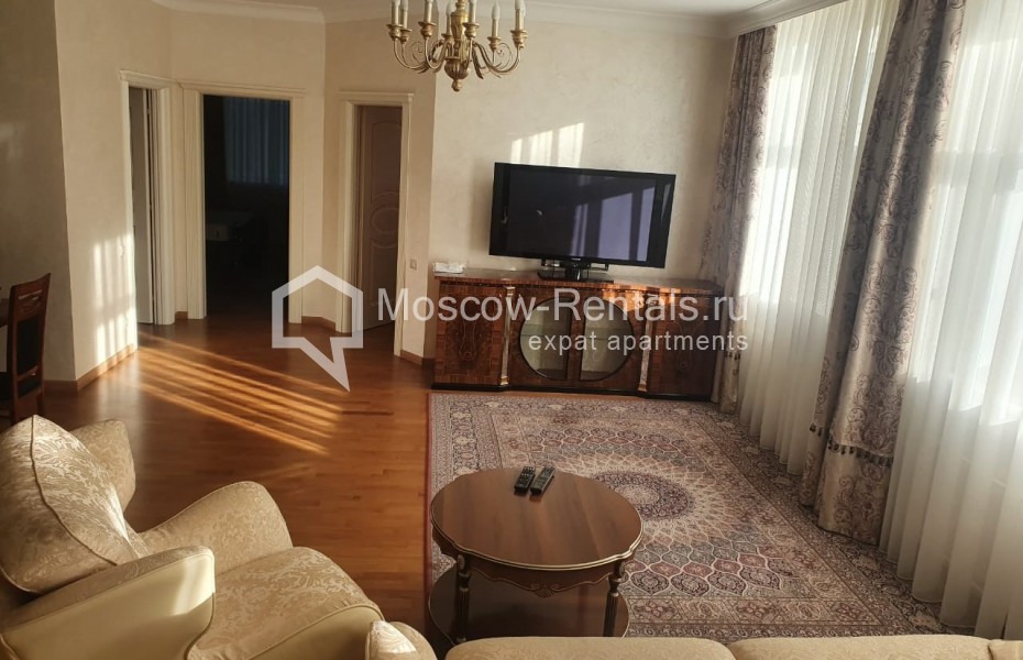 Photo #8 3-room (2 BR) apartment for <a href="http://moscow-rentals.ru/en/articles/long-term-rent" target="_blank">a long-term</a> rent
 in Russia, Moscow, A. Nevskogo str, 27