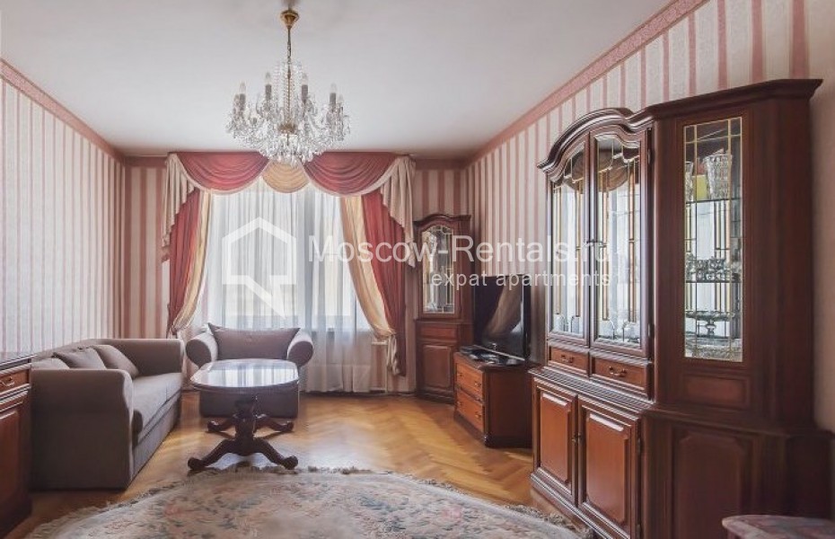 Photo #1 4-room (3 BR) apartment for <a href="http://moscow-rentals.ru/en/articles/long-term-rent" target="_blank">a long-term</a> rent
 in Russia, Moscow, Lesnaya str, 45