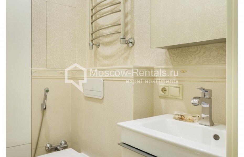 Photo #14 3-room (2 BR) apartment for <a href="http://moscow-rentals.ru/en/articles/long-term-rent" target="_blank">a long-term</a> rent
 in Russia, Moscow, B. Gruzinskaya str, 39