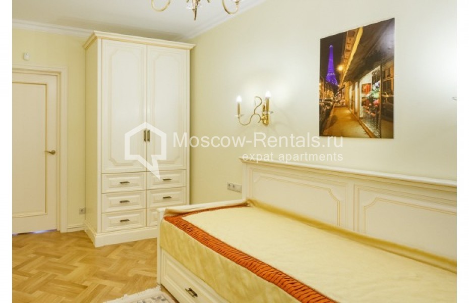 Photo #11 3-room (2 BR) apartment for <a href="http://moscow-rentals.ru/en/articles/long-term-rent" target="_blank">a long-term</a> rent
 in Russia, Moscow, B. Gruzinskaya str, 39