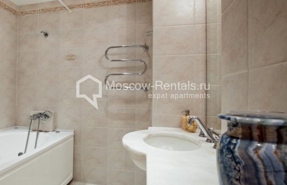 Photo #12 2-room (1 BR) apartment for <a href="http://moscow-rentals.ru/en/articles/long-term-rent" target="_blank">a long-term</a> rent
 in Russia, Moscow, Zoologichskaya str, 28С2
