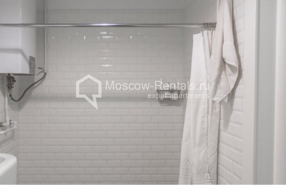 Photo #11 2-room (1 BR) apartment for <a href="http://moscow-rentals.ru/en/articles/long-term-rent" target="_blank">a long-term</a> rent
 in Russia, Moscow, B. Sadovaya str, 1