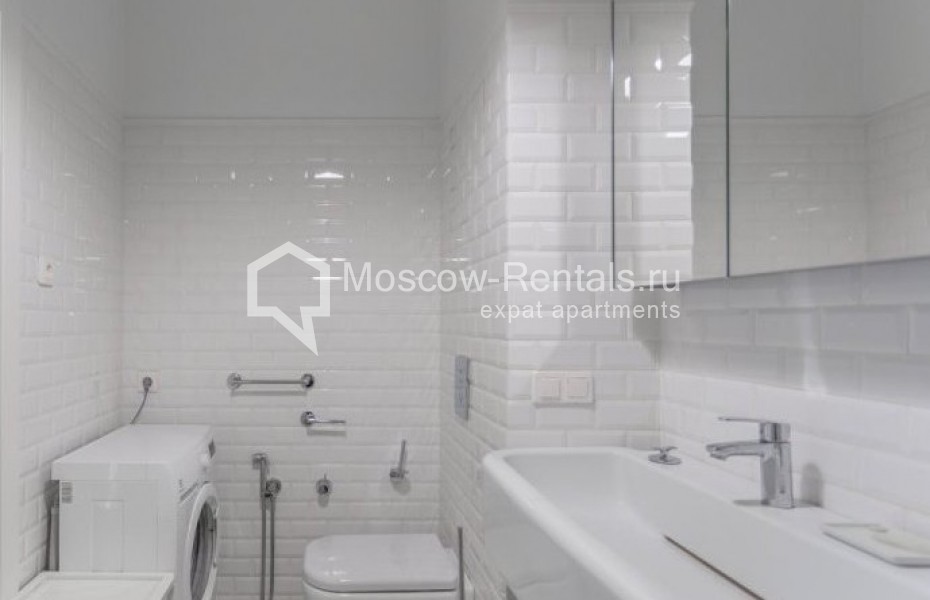 Photo #10 2-room (1 BR) apartment for <a href="http://moscow-rentals.ru/en/articles/long-term-rent" target="_blank">a long-term</a> rent
 in Russia, Moscow, B. Sadovaya str, 1