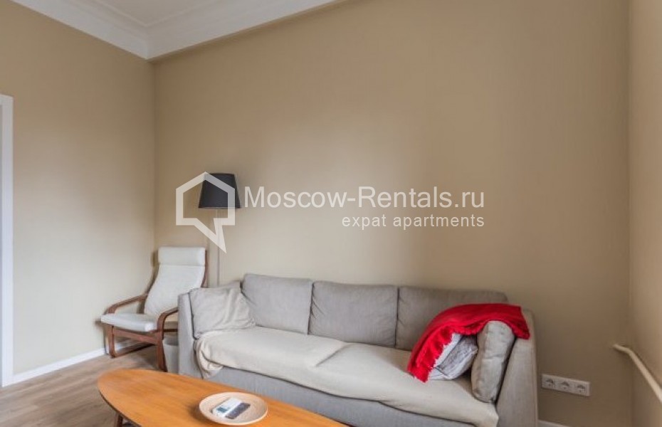 Photo #3 2-room (1 BR) apartment for <a href="http://moscow-rentals.ru/en/articles/long-term-rent" target="_blank">a long-term</a> rent
 in Russia, Moscow, B. Sadovaya str, 1