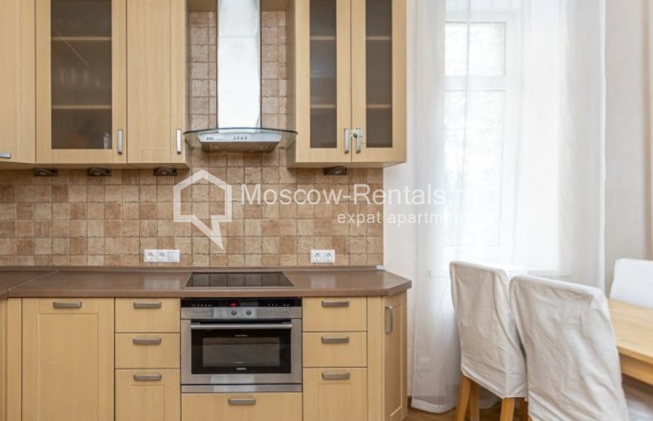 Photo #3 2-room (1 BR) apartment for <a href="http://moscow-rentals.ru/en/articles/long-term-rent" target="_blank">a long-term</a> rent
 in Russia, Moscow, Tverskaya str, 8К2