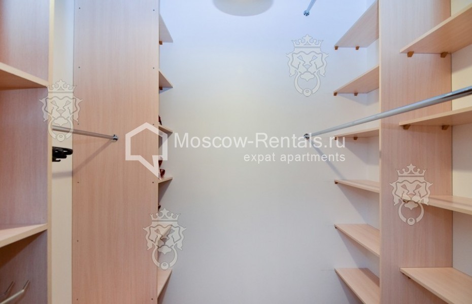 Photo #11 3-room (2 BR) apartment for <a href="http://moscow-rentals.ru/en/articles/long-term-rent" target="_blank">a long-term</a> rent
 in Russia, Moscow, Profsoyuznaya str, 64к2