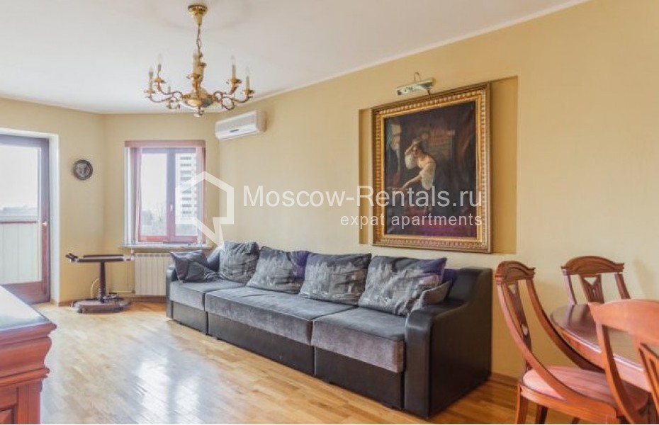 Photo #1 3-room (2 BR) apartment for <a href="http://moscow-rentals.ru/en/articles/long-term-rent" target="_blank">a long-term</a> rent
 in Russia, Moscow, Kazakova str, 27