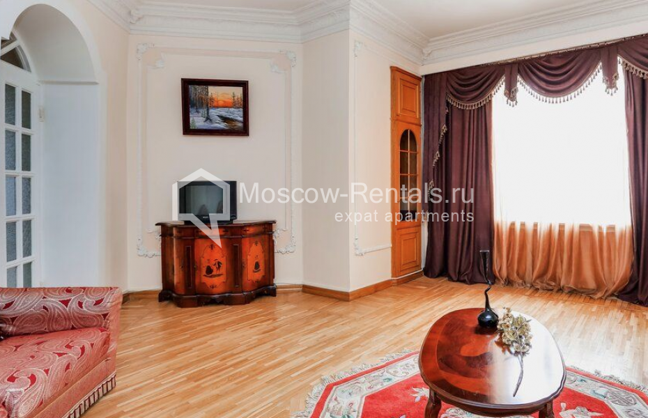 Photo #2 3-room (2 BR) apartment for <a href="http://moscow-rentals.ru/en/articles/long-term-rent" target="_blank">a long-term</a> rent
 in Russia, Moscow, Prospect Mira, 74С1