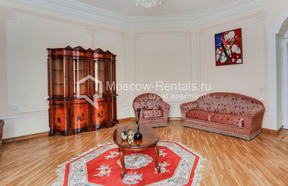Photo #1 3-room (2 BR) apartment for <a href="http://moscow-rentals.ru/en/articles/long-term-rent" target="_blank">a long-term</a> rent
 in Russia, Moscow, Prospect Mira, 74С1