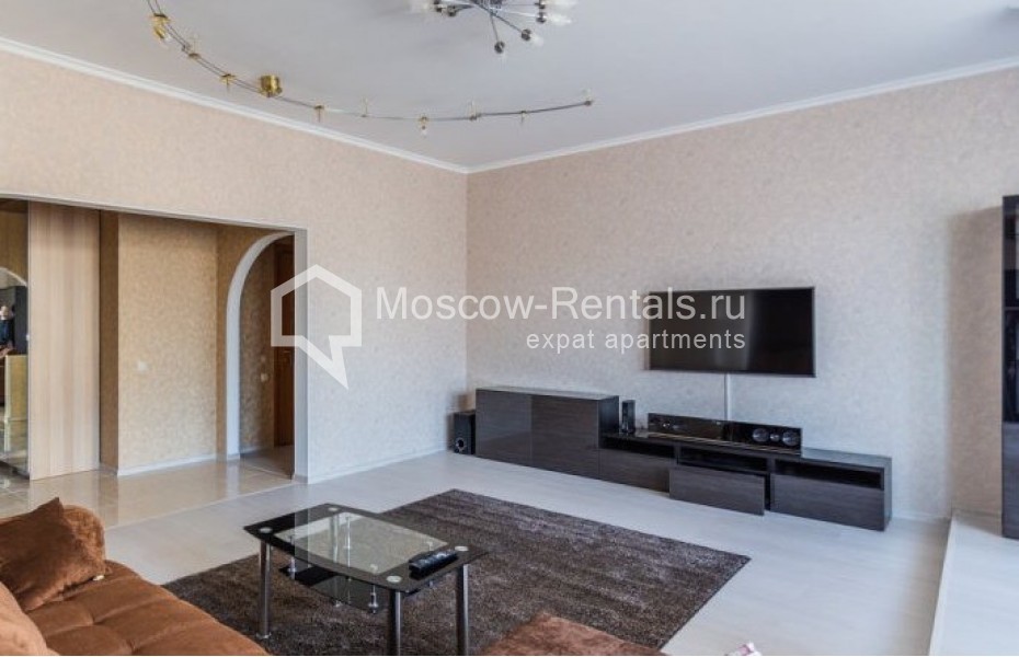 Photo #2 4-room (3 BR) apartment for <a href="http://moscow-rentals.ru/en/articles/long-term-rent" target="_blank">a long-term</a> rent
 in Russia, Moscow, 2nd Shchemilovskyi lane, 2