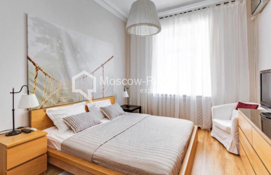 Photo #5 3-room (2 BR) apartment for <a href="http://moscow-rentals.ru/en/articles/long-term-rent" target="_blank">a long-term</a> rent
 in Russia, Moscow, Tverskaya str, 4